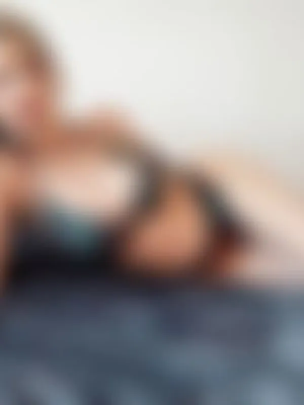 Parkplatzsex Mirra4Fun, 34 aus Neue Neustadt