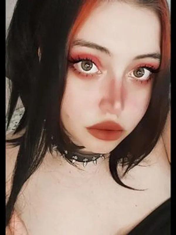 Parkplatzsex Miss_Kia, 25 aus Innere Stadt