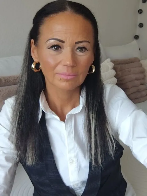 Parkplatzsex Miss-Lara, 45 aus Münster