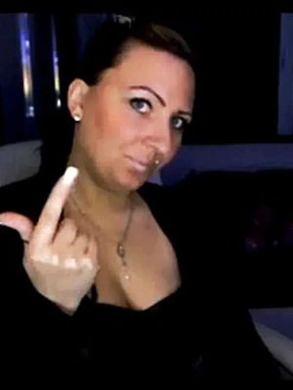 Parkplatzsex Miss-Vicky, 41 aus Hamburg