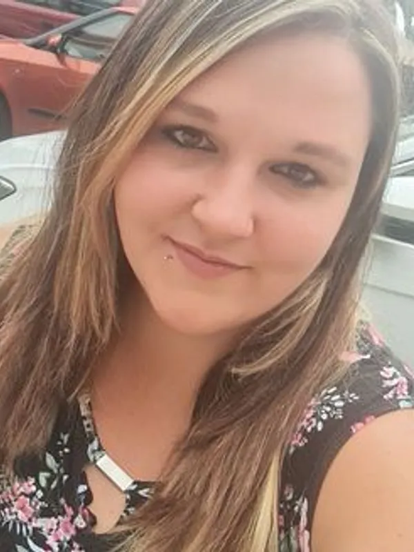 Parkplatzsex MissDomi, 31 aus Duisburg