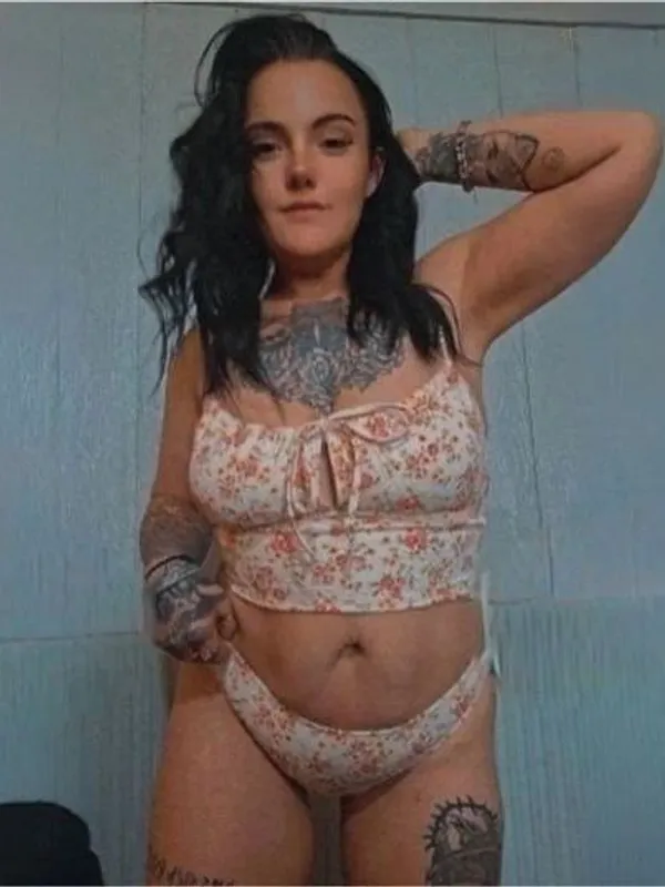 Parkplatzsex MollieFox, 25 aus Stuttgart