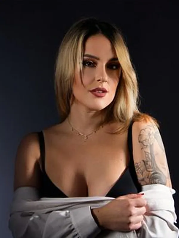 Parkplatzsex MollyGold, 31 aus Vellmar
