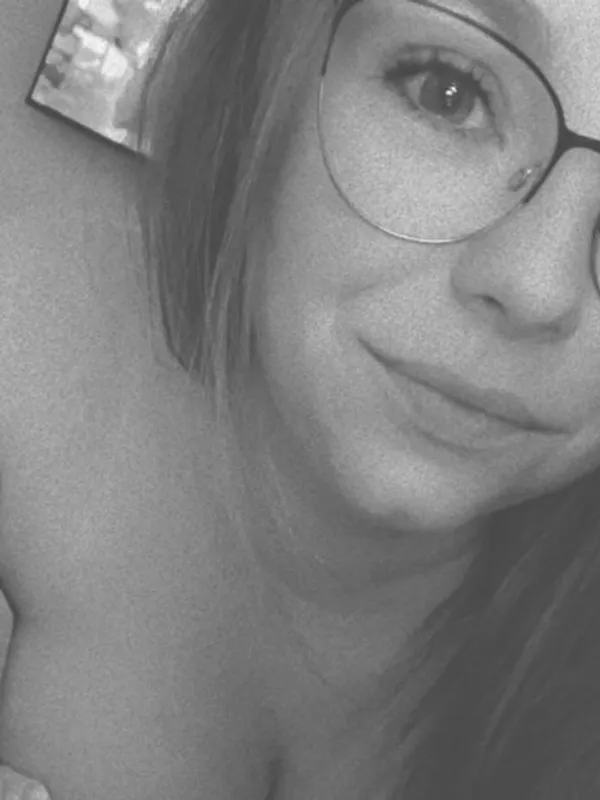 Parkplatzsex Mrs-Honey, 29 aus Hamburg
