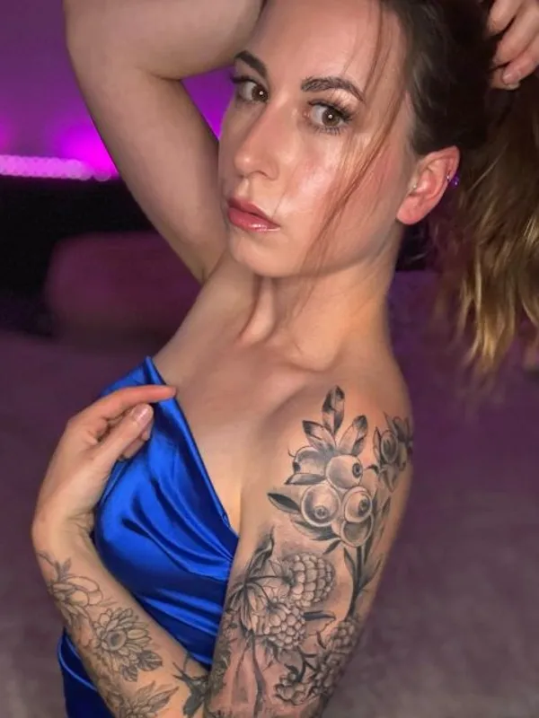Parkplatzsex Mrsqueeniii, 24 aus Berlin