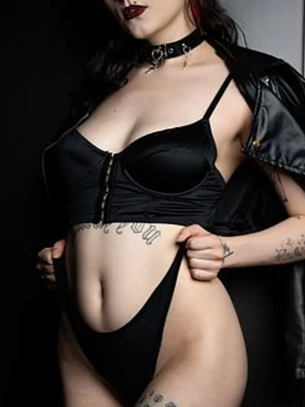 Parkplatzsex NadiaSecret, 33 aus Berlin