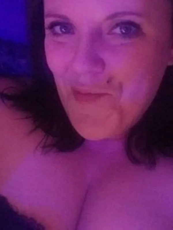 Parkplatzsex NataliaSwallows, 40 aus Kerpen