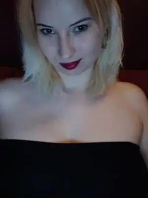 NaughtyLips, 36