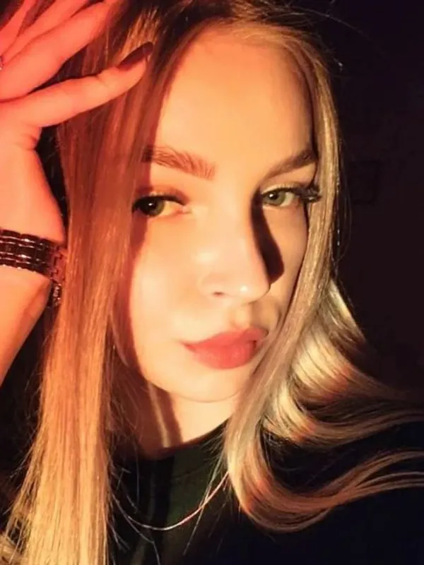 Parkplatzsex NewGirl, 21 aus Martigny-Ville