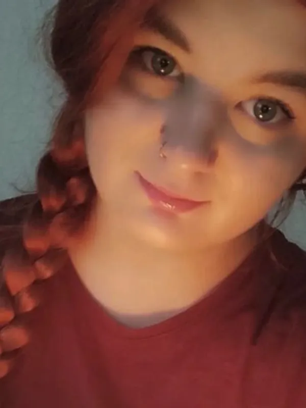 Parkplatzsex Nicky, 22 aus Kempten (Allgäu)