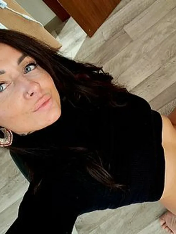 Parkplatzsex Niina-Dream85, 44 aus Hamburg
