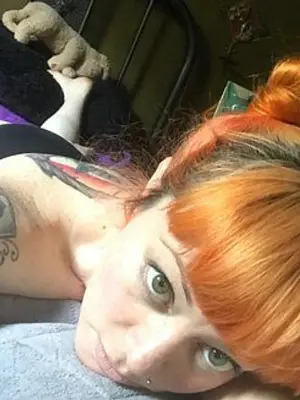 NikkiShears, 45