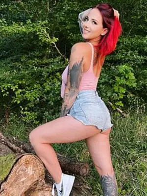 Weiteres Foto von NinaDevil – Anmelden zum Freischalten