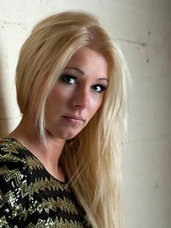 Parkplatzsex NiniFee, 35 aus Neustrelitz