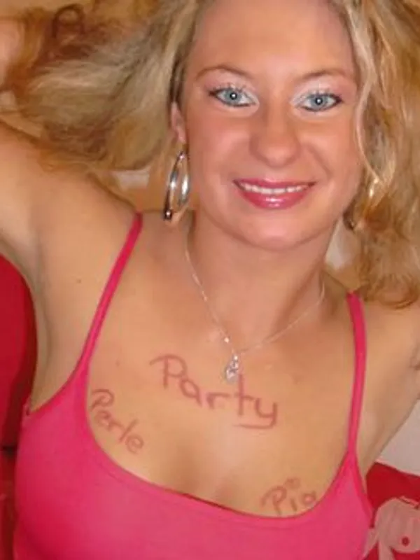 Parkplatzsex party-perle-pia, 40 aus Wolfen
