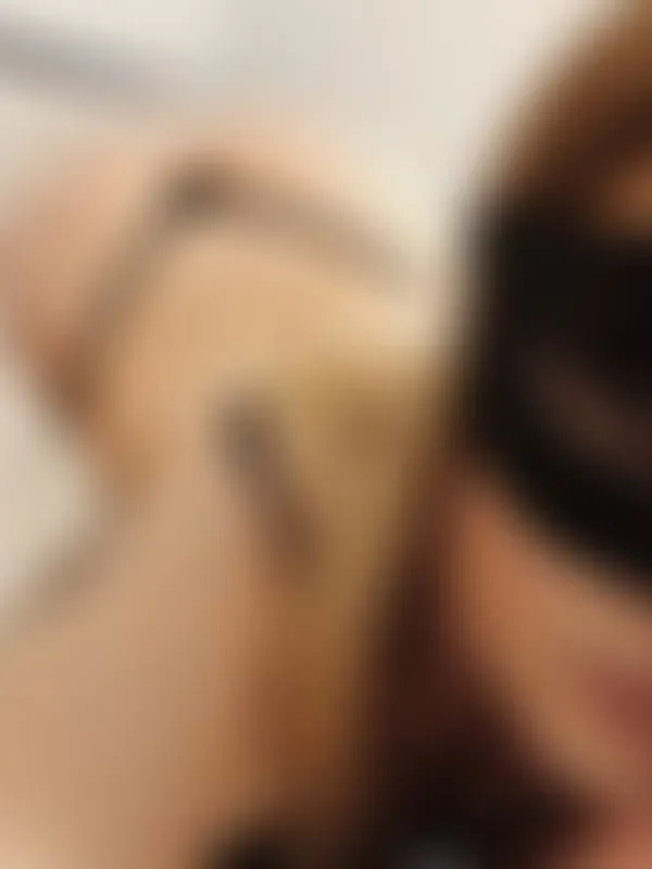 Parkplatzsex petite_careless, 29 aus Magdeburg