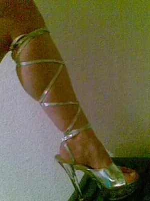 Weiteres Foto von Pornoqueen66 – Anmelden zum Freischalten
