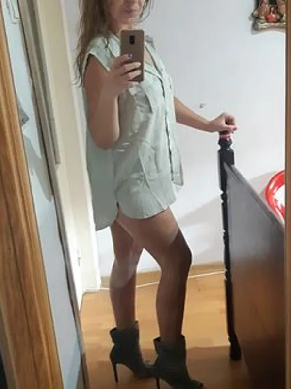 Parkplatzsex raysa, 37 aus Neuenburg