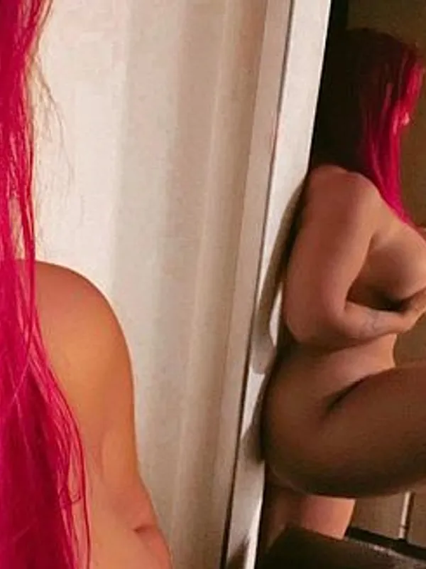 Parkplatzsex red_booty_squatbabe, 35 aus Wien