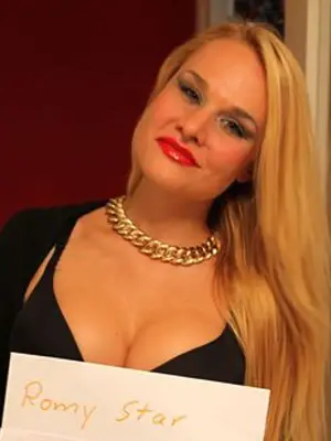 RomyStar, 38