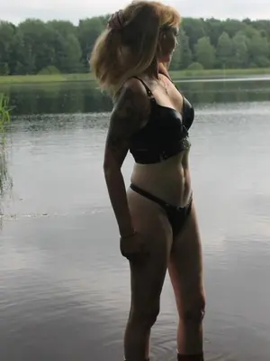 RothaarigeBitch, 38