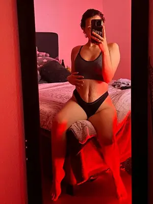 Weiteres Foto von RoxysPrimeTime – Anmelden zum Freischalten