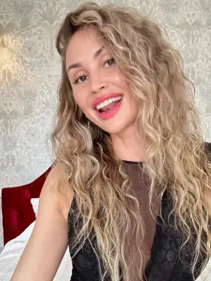 Russiandoll, 31