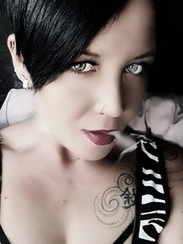 Parkplatzsex Sannybi, 37 aus Hamburg