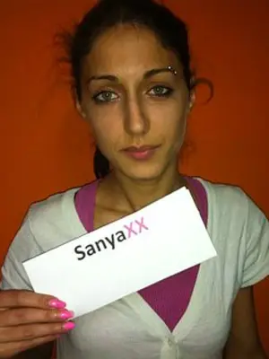 Weiteres Foto von SanyaXX – Anmelden zum Freischalten