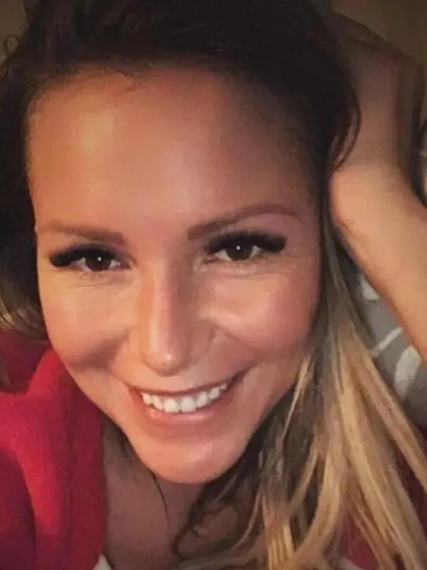 Parkplatzsex Sarah, 41 aus Kiel