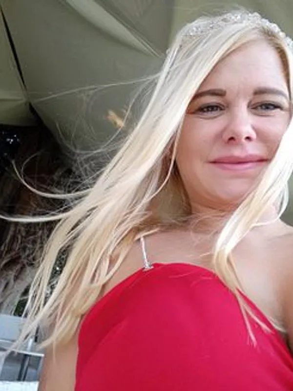 Parkplatzsex sarah-93, 40 aus Sankt Augustin
