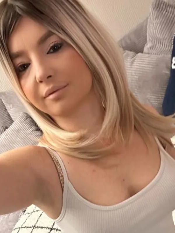 Parkplatzsex Sarah-Ann, 41 aus Neuss