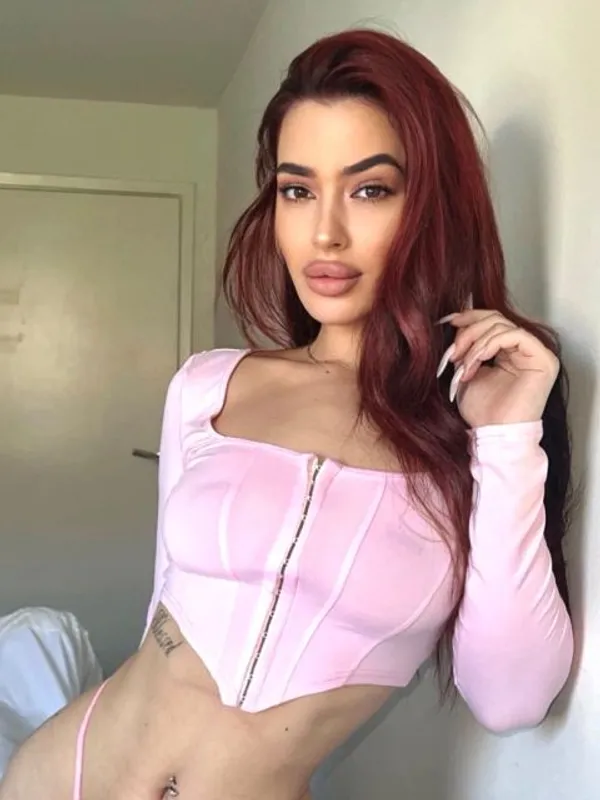 Parkplatzsex SashaGrey, 26 aus Berlin