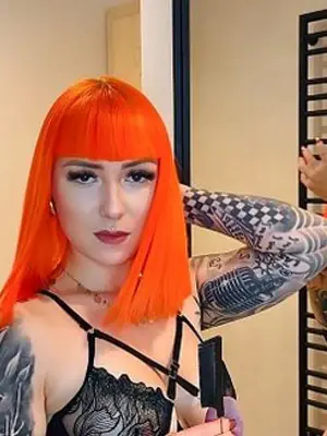Weiteres Foto von Scarletvixenofficial – Anmelden zum Freischalten