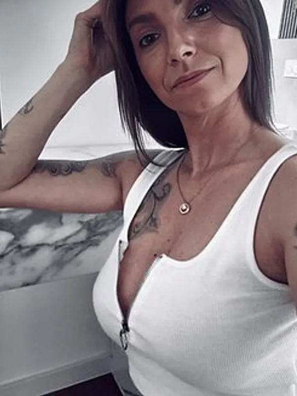 Parkplatzsex secretmelody1988, 37 aus Berlin