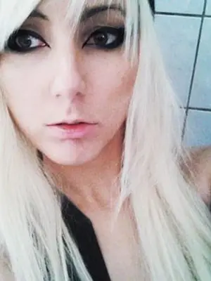 Weiteres Foto von SexteufelchenXXX – Anmelden zum Freischalten