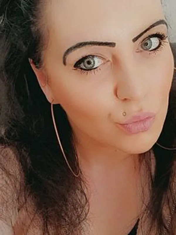 Parkplatzsex SexyGreeneyedlady, 38 aus Wenden