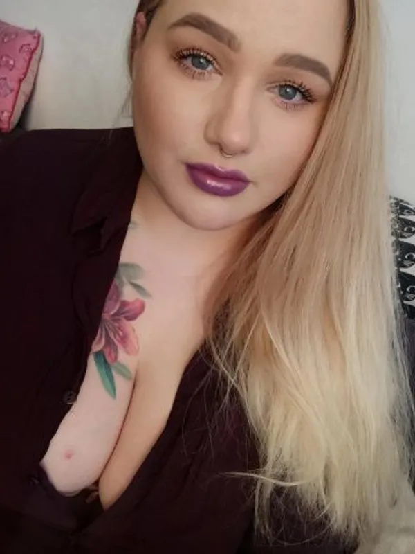 Parkplatzsex SexytButterfly, 33 aus Halle (Saale)