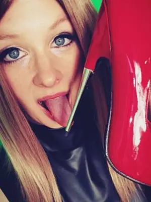 Weiteres Foto von sexyvenushuegel – Anmelden zum Freischalten