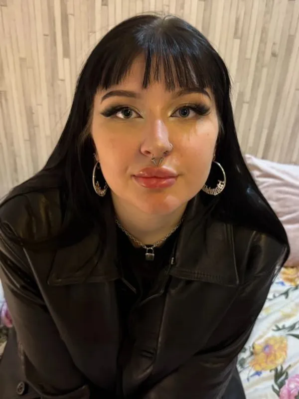 Parkplatzsex ShellyFire, 23 aus Berlin