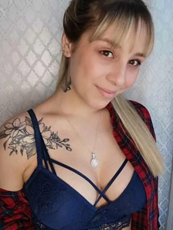 Parkplatzsex SmallSofia, 27 aus Graz