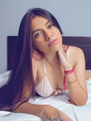 SparkMia, 29