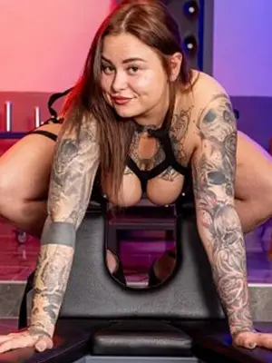 Weiteres Foto von SquirtingSkylar993 – Anmelden zum Freischalten