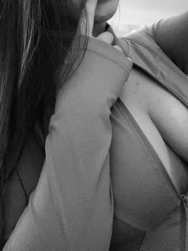 Parkplatzsex Stellina, 21 aus Duisburg