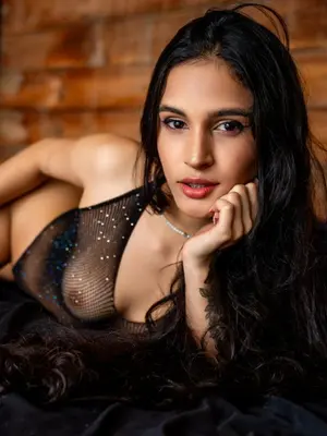 SusieEve, 23