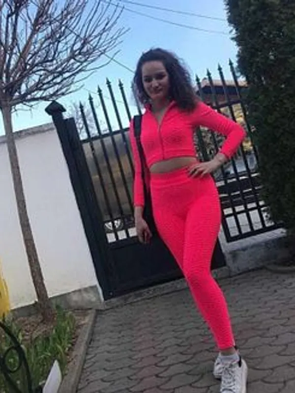Parkplatzsex Sweet-Tiffany, 23 aus Berlin