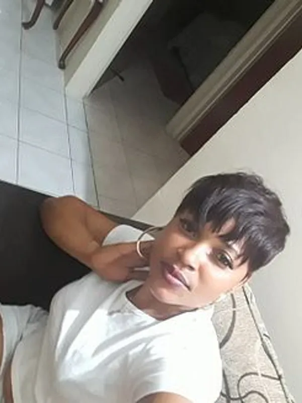 Parkplatzsex sweetdesire83, 42 aus Wien