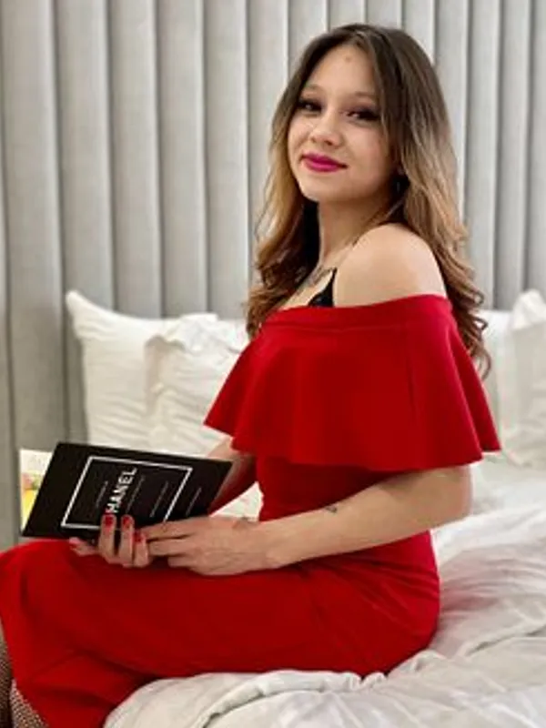 Profilbild von SweetShura, 24 Jahre aus Montreux