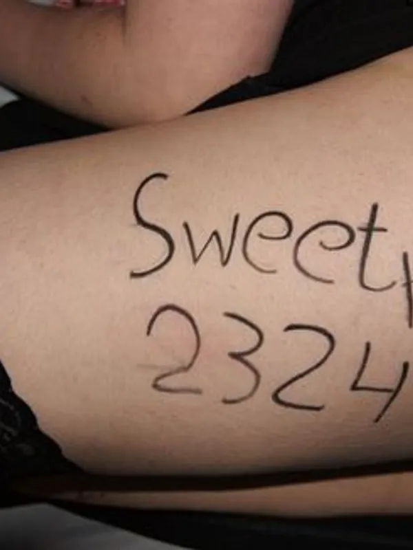 Parkplatzsex Sweety2324, 45 aus Berlin