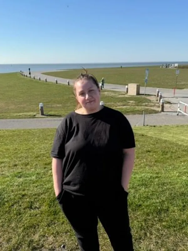 Parkplatzsex Sweety98, 27 aus Bremen